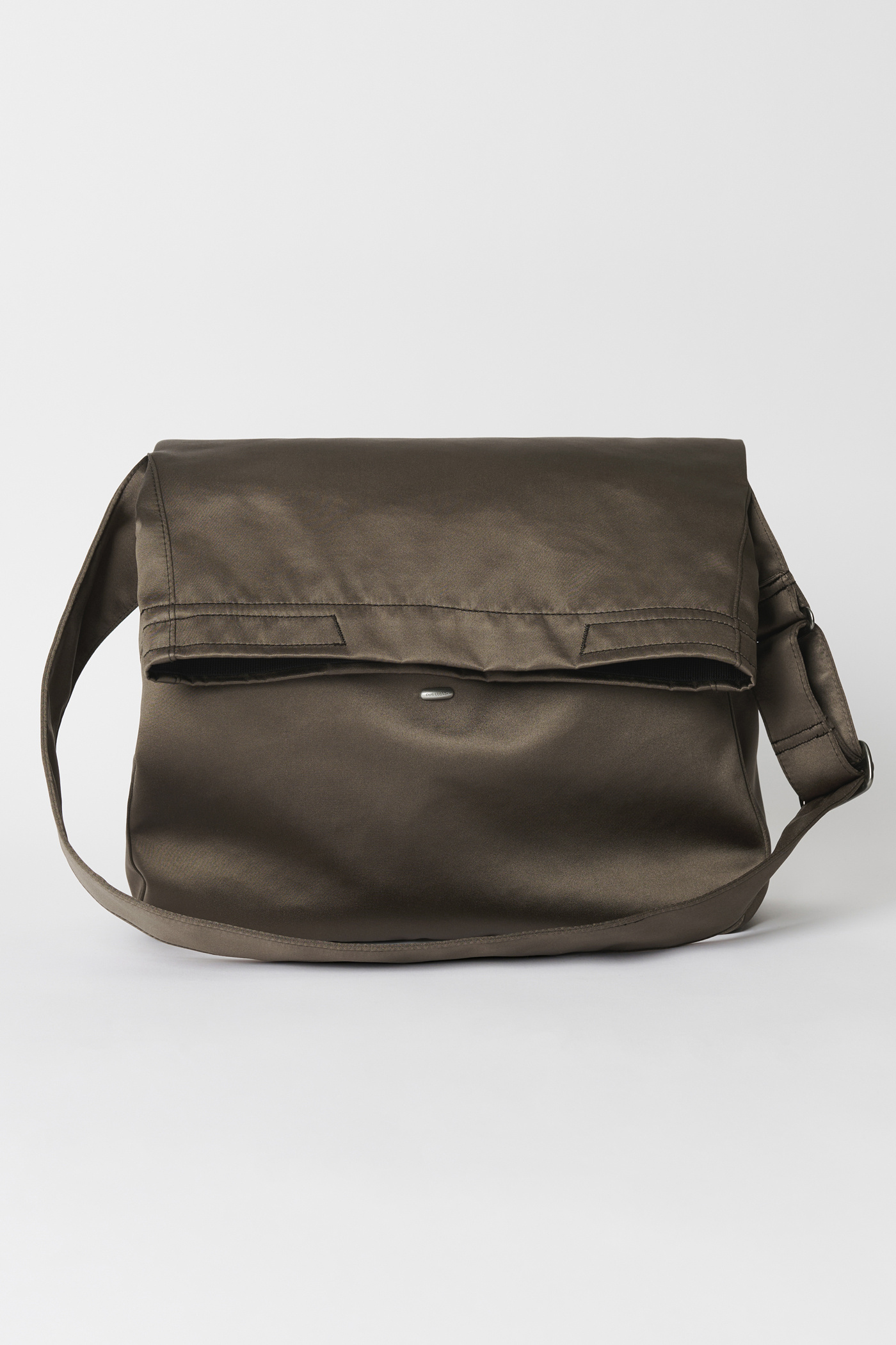 Our Legacy - Sling Bag Olive Dense Sateen