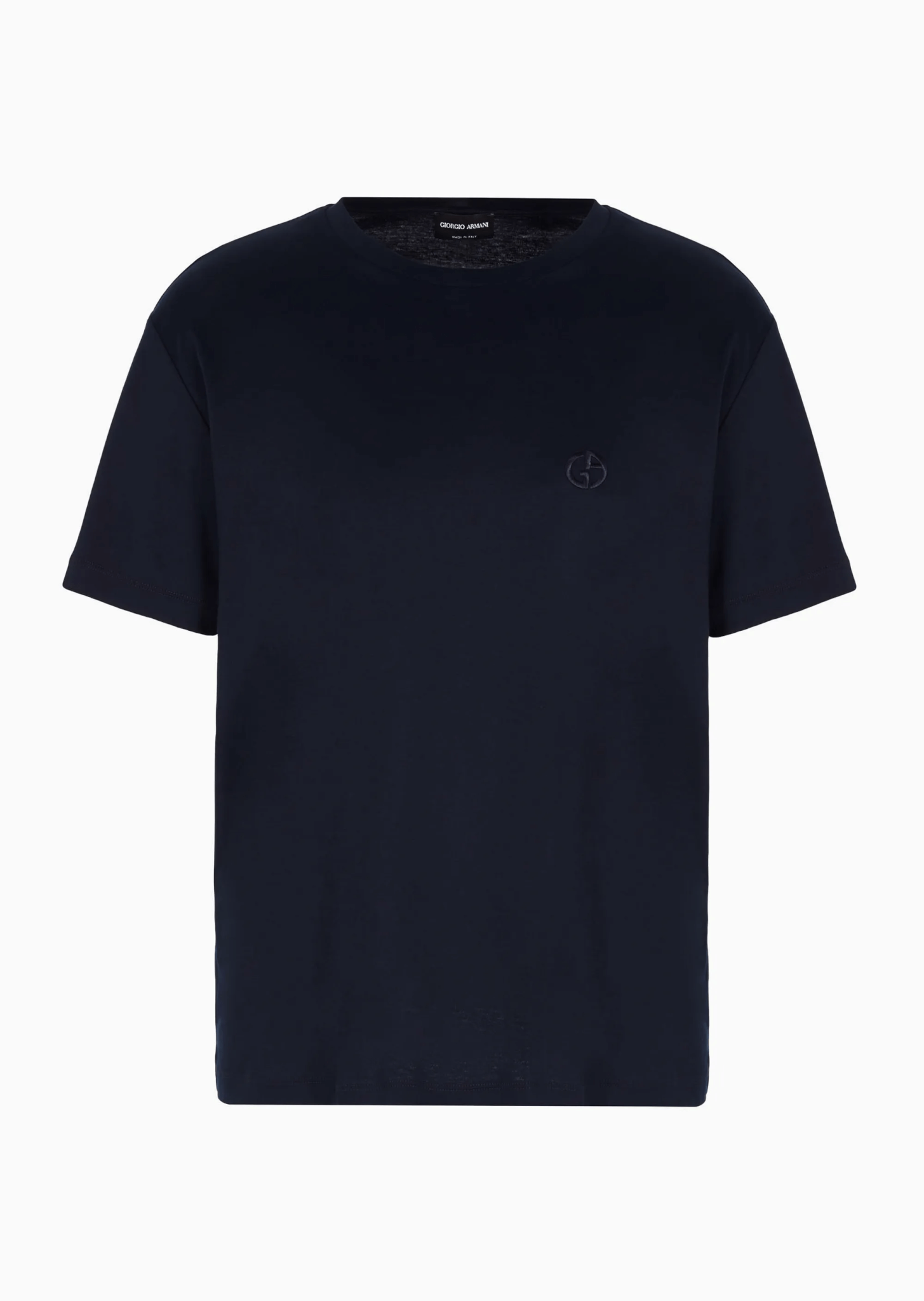 ジョルジオ・アルマーニ氏本人が公私で偏愛する“極上Tシャツ” | メンズ