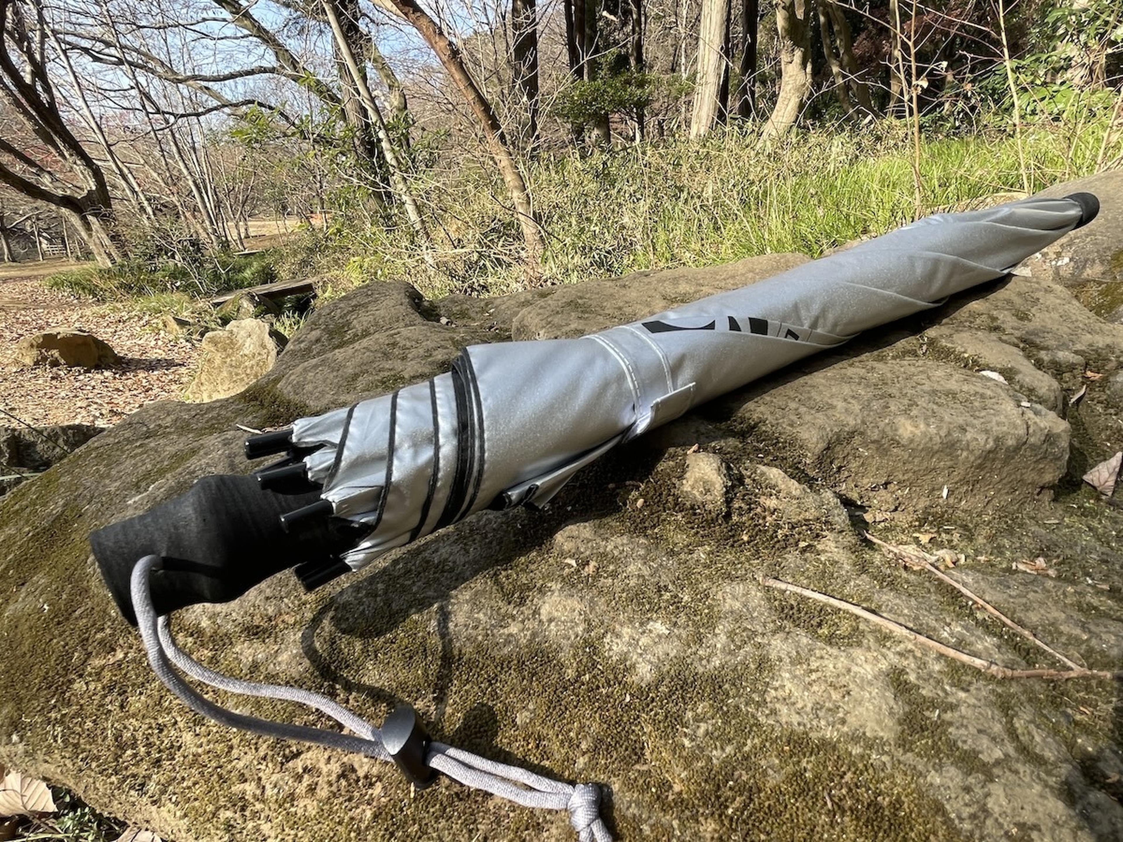 逆に“お願い降って…”ってなる、たった193gのシックスムーンデザインズ