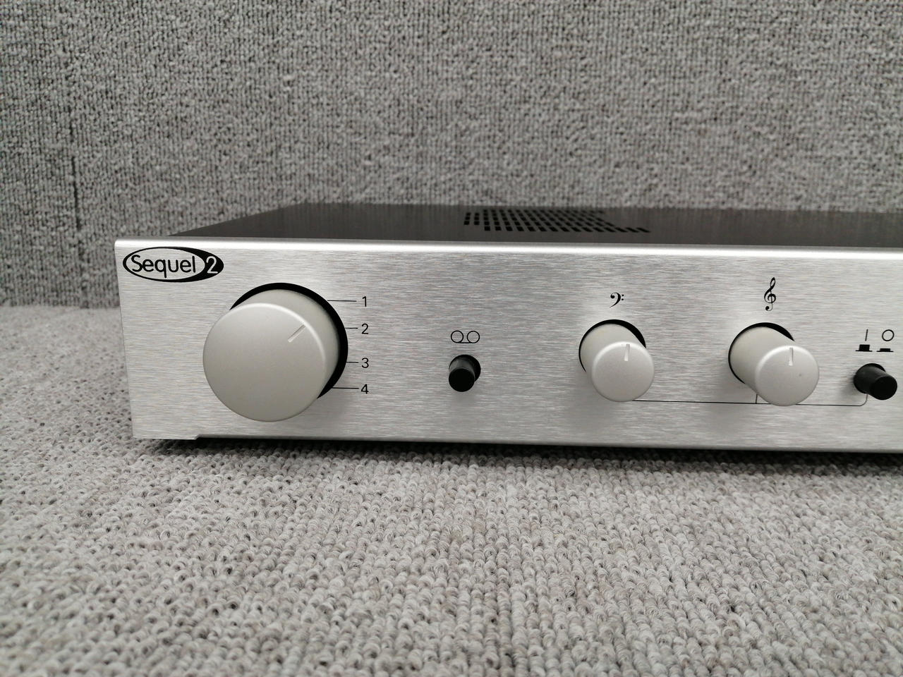 イーエムエフオーディオ(EMF AUDIO)|プリメインアンプ（トランジスター