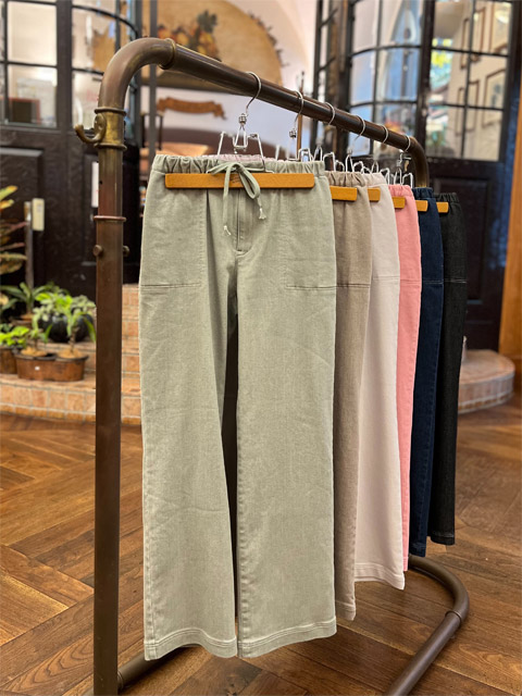 Mademoiselle NON NON『モーションフリーストレッチデニムパンツ