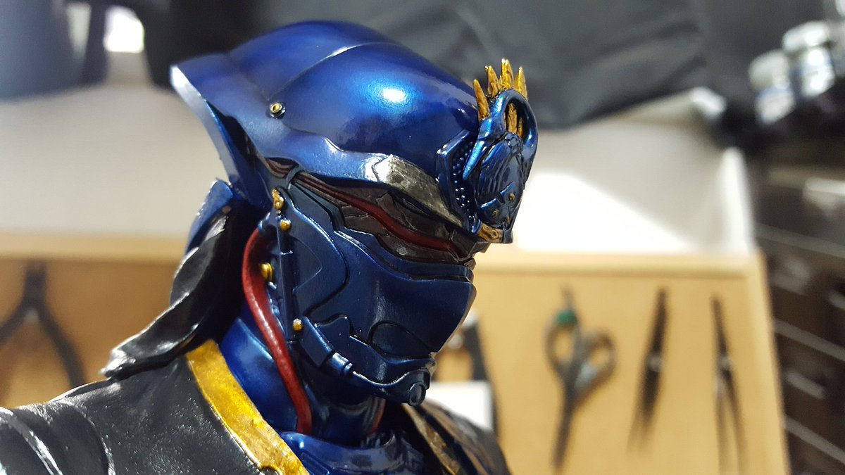 マックスファクトリー 1/6 未来忍者 白怒火、ズーム。赤眼の上の紋章横