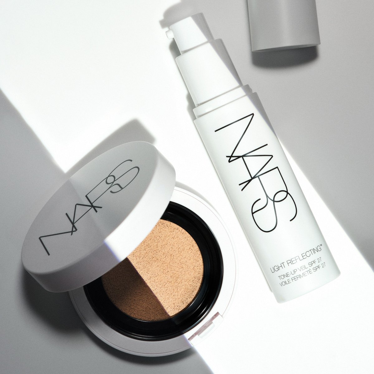 ライトリフレクティング セラムクッションファンデーションキット