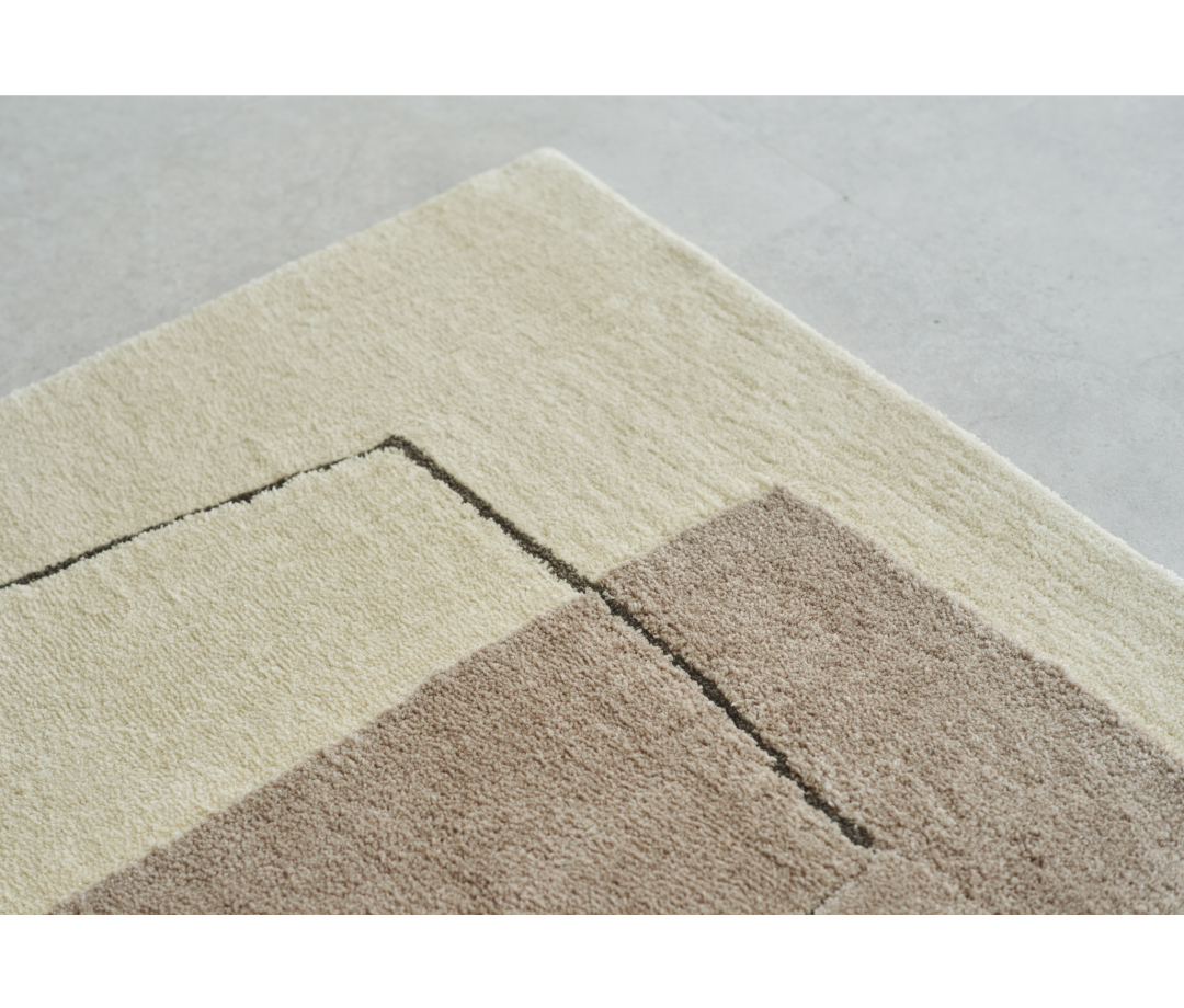 新作ラグをご紹介！ ゆるやかなラインの抽象柄を、凹凸で表現した