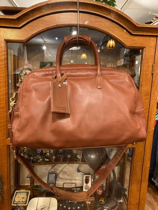 オールドコーチのボストンバッグやバラクータのG9ジャケットなど