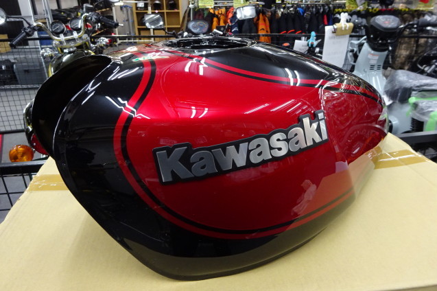 ゼファー400χ、純正ガソリンタンク【G-7】/【G-8】モデル（火の玉