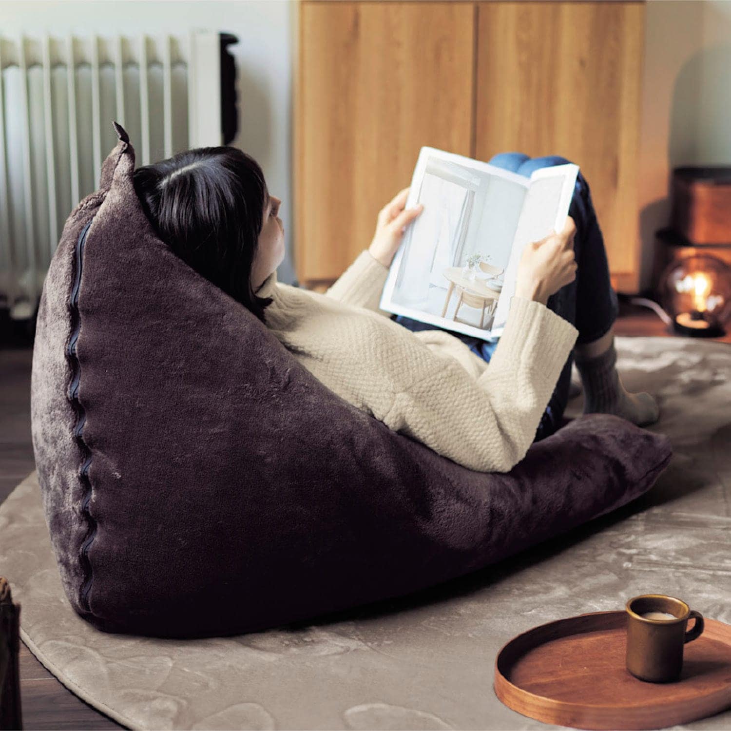 あったかなめらかなソファーにもなるビーズクッション（座椅子/ビーズ