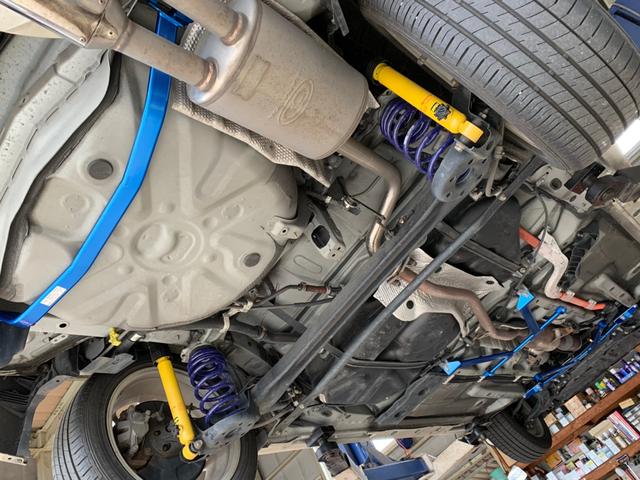 トヨタ プリウスα ZVW41 CUSCO パワーブレース(フロント・センター