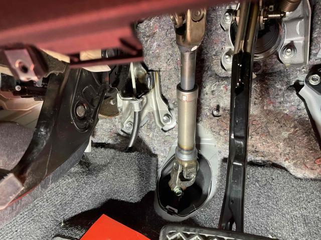 トヨタ 30プリウス コトコト音 異音 インタミシャフト交換 45260-12710