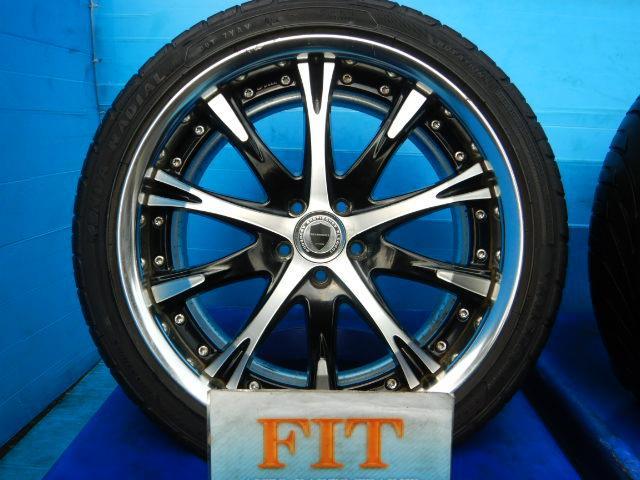 プリウス、プレミオ、レガシィなどに装着できる18インチ入庫です