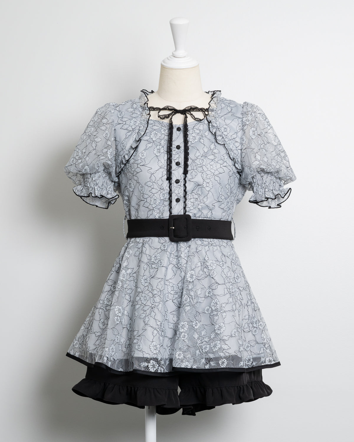 レースケープフリルセットアップ – pium