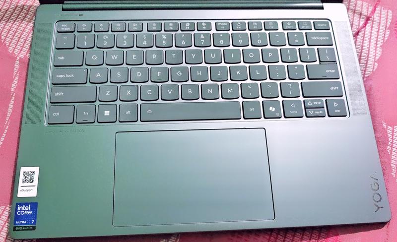 Yoga Pro 7i Gen 10 Aura Edition (14,Intel) | AI Laptop for