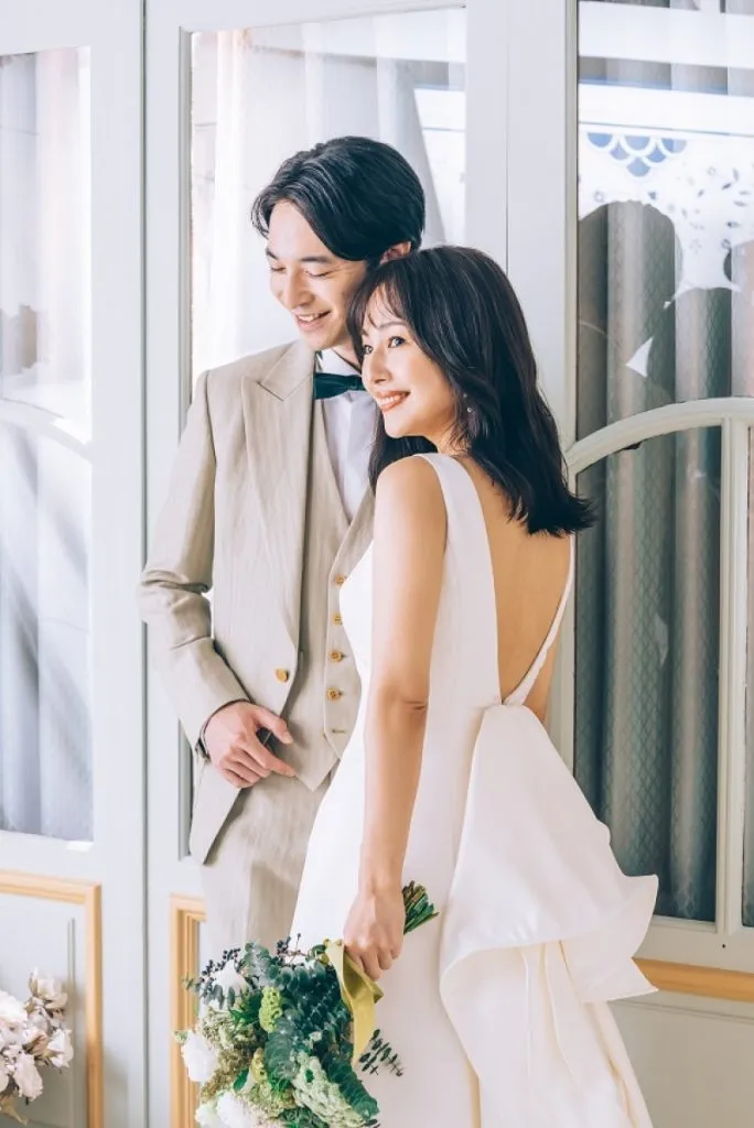 前撮りのウェディングドレス、どう選ぶ？試着のポイントやサイズの見方