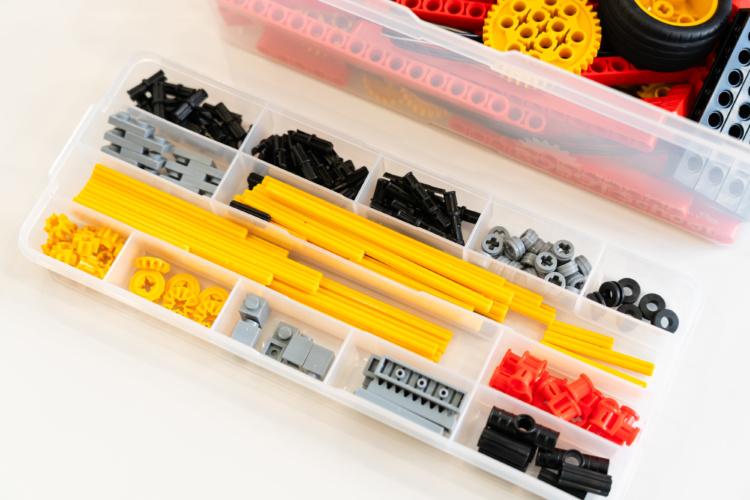 夢中になれる「ヒューマンアカデミージュニア STE”AMスクール ロボット