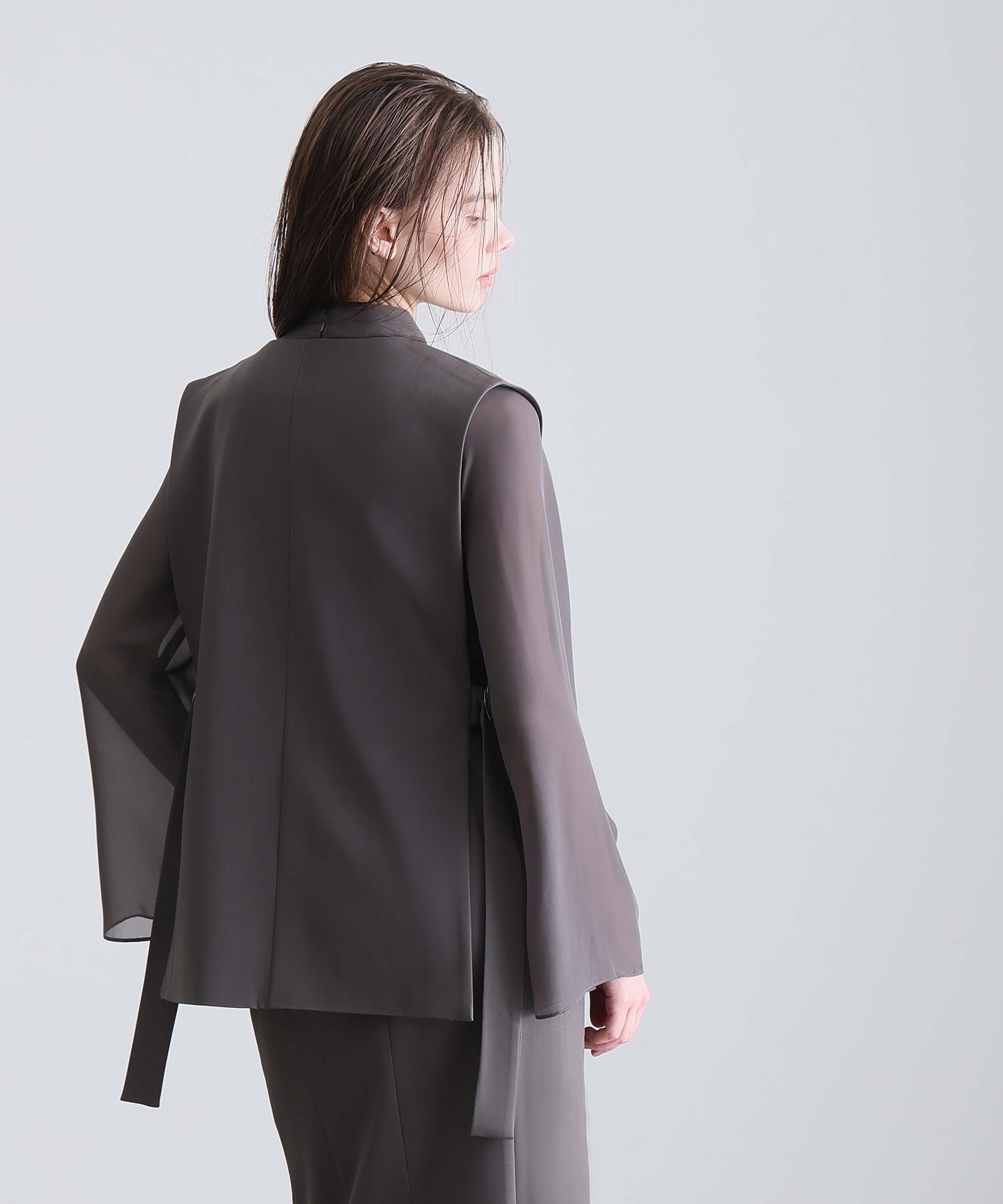 プールヴー atlo スリットスリーブジレ付きワンピース Lサイズ