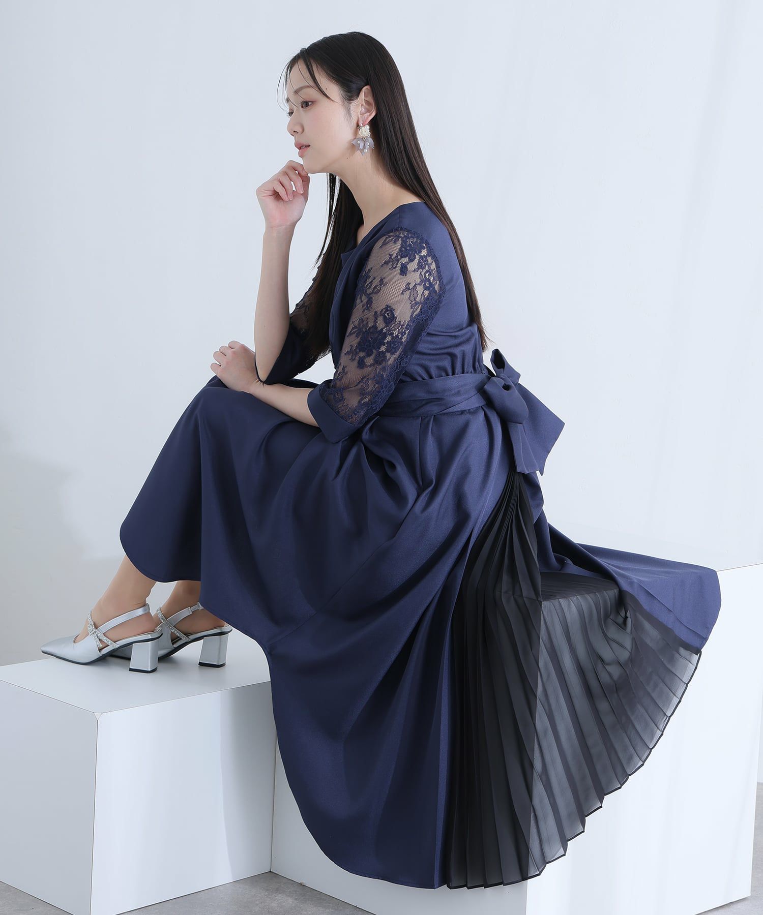 バックプリーツ＆レースリボンドレス｜PourVous