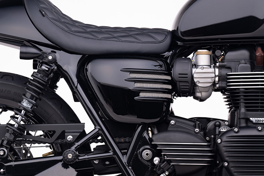 Motone】Bonneville T120専用サイドカバーが新登場！ | Motone