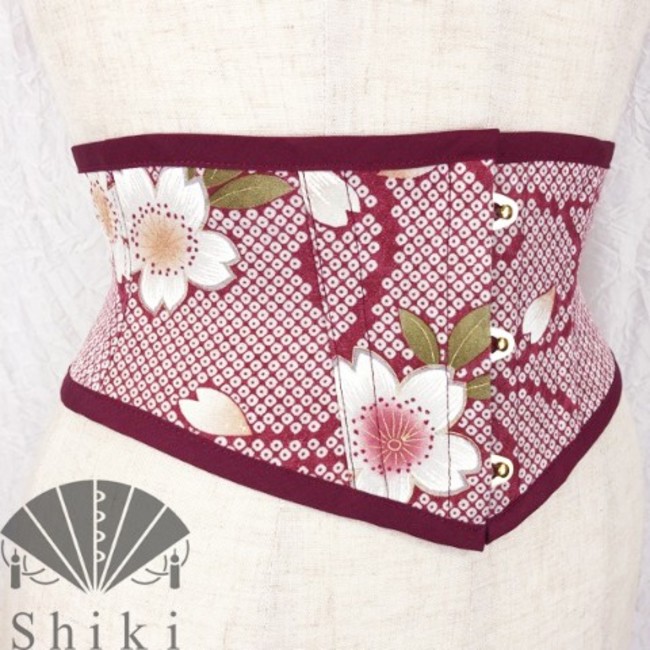 日本の伝統美を身に纏う】和コルセットの新作、ヴィレヴァンオンライン