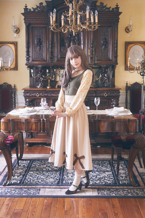 神田沙也加さんがコンダクターの「Maison de FLEUR Petite Robe canone