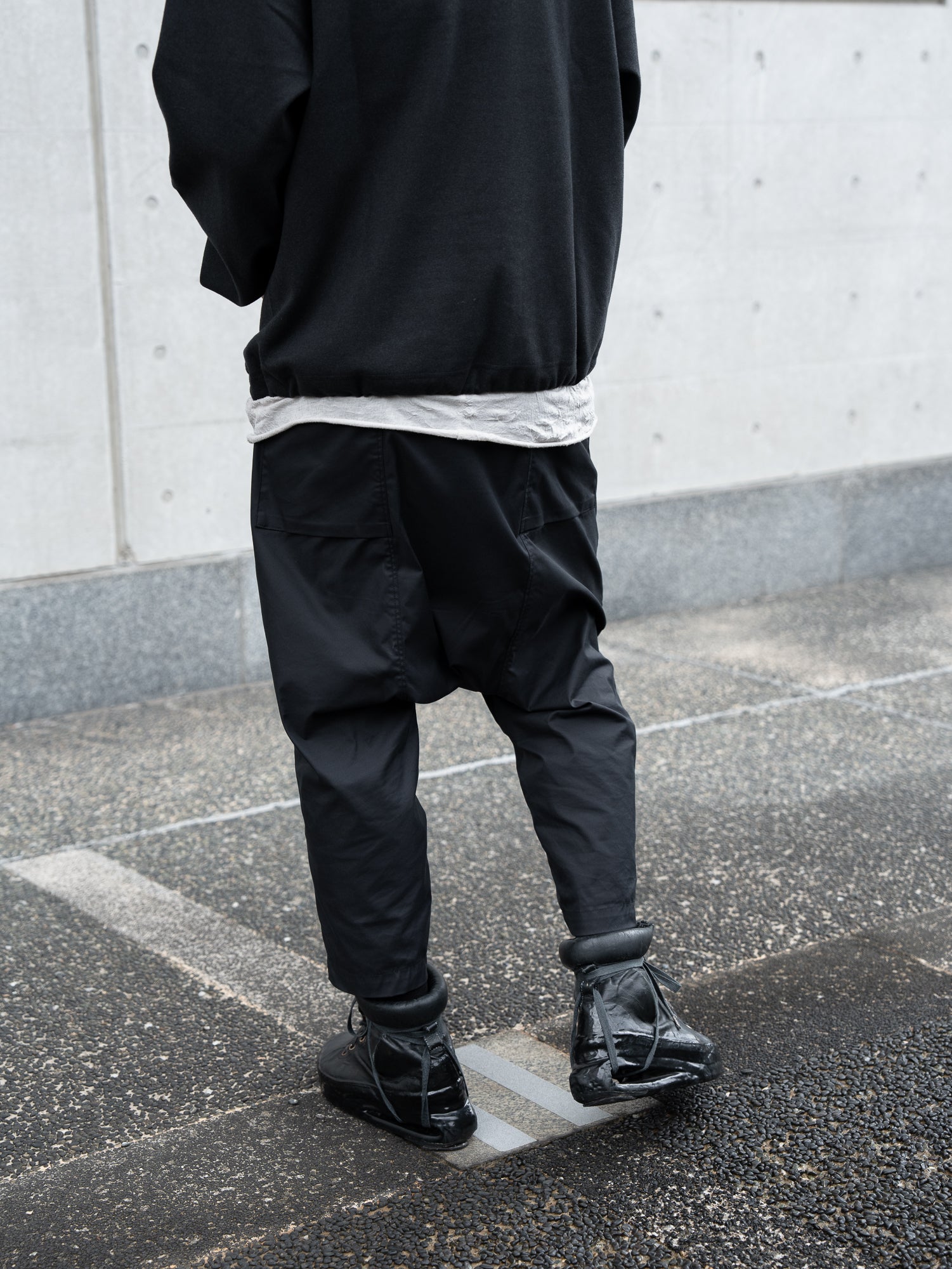 pryシュウトLuxe-Cotton Sarouel Cropped Pants