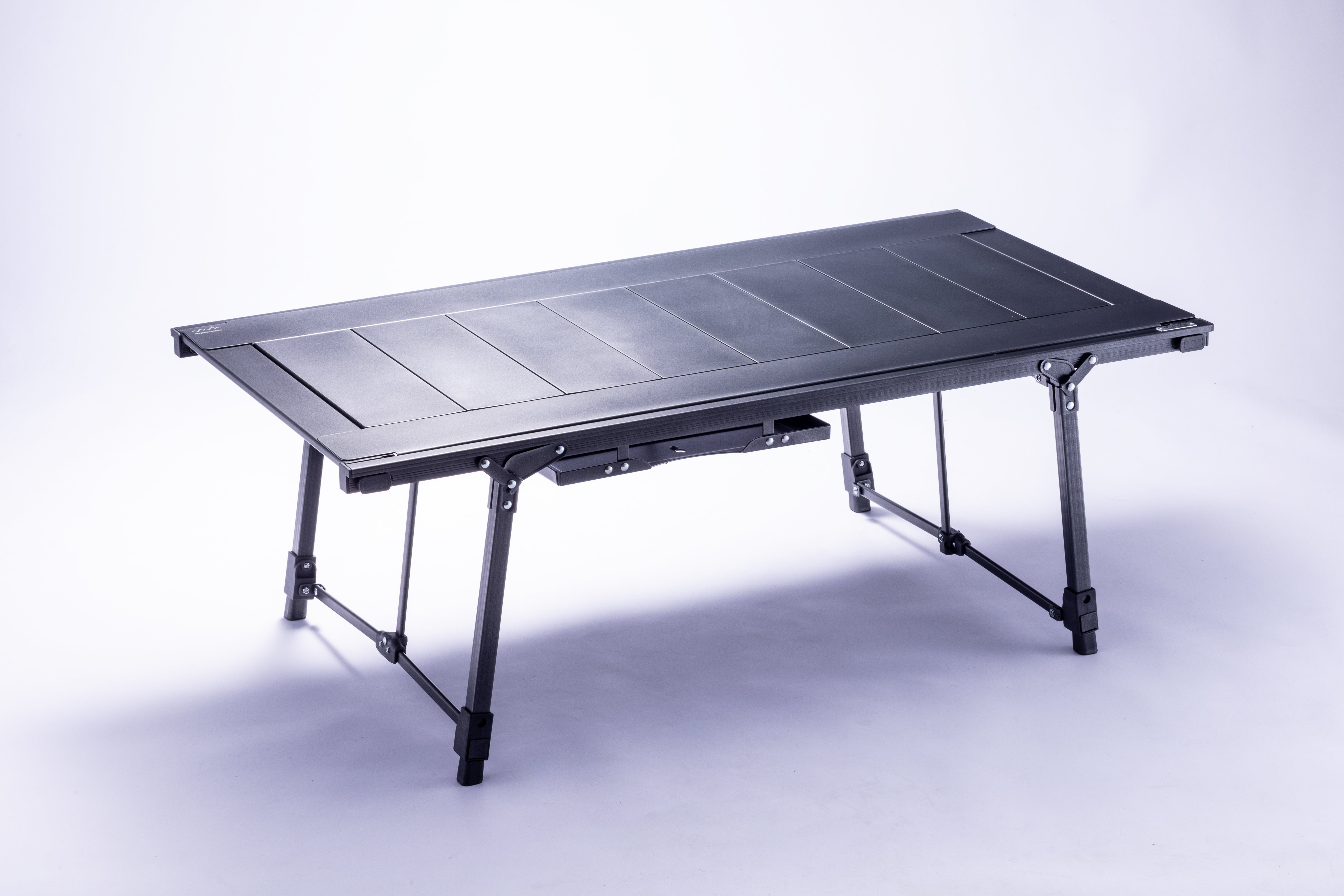 Alpen Outdoors 「アルミユニットテーブル」累計販売5万台突破記念