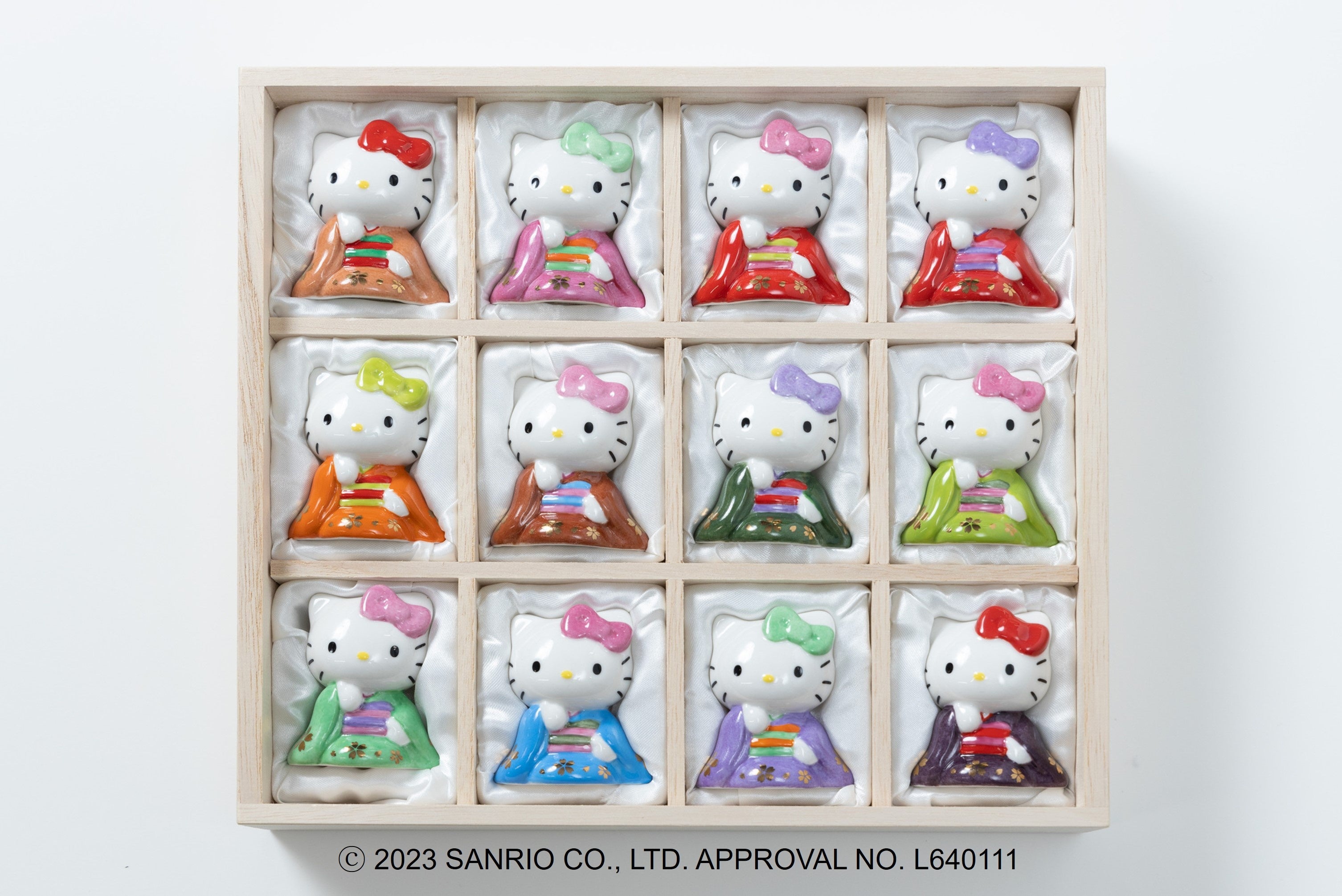 DIC×ハローキティ、和の彩りが美しい『日本の伝統色 ハローキティ