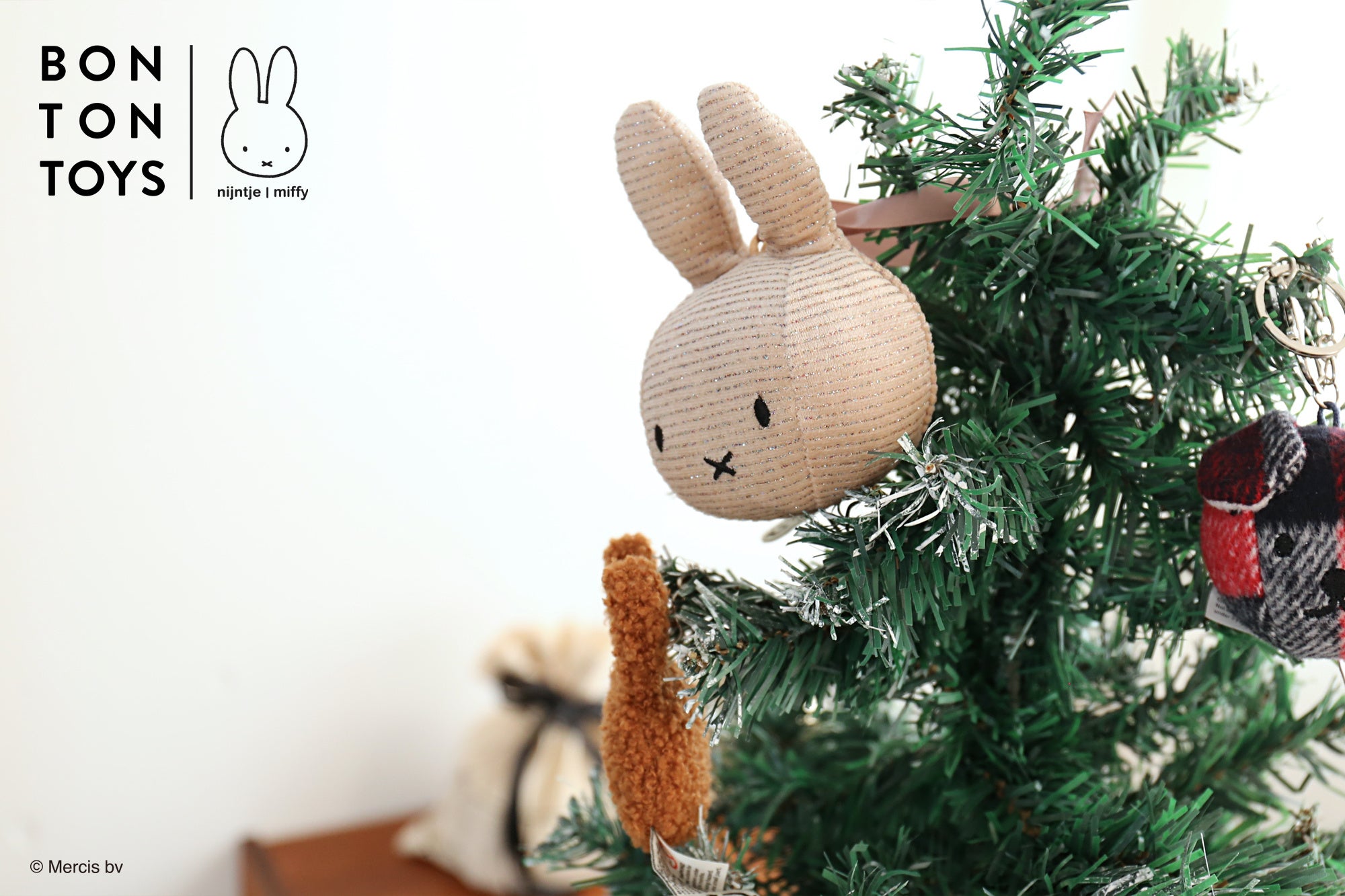 ミッフィーのオーナメントでクリスマスツリーを飾ろう。公式ショップ