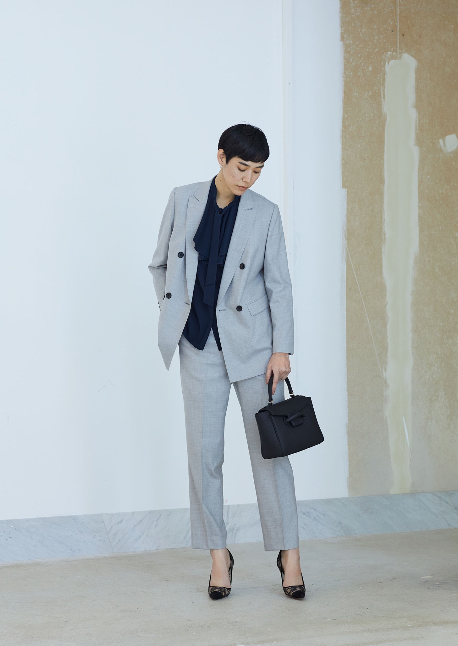 トゥモローランド 〉が提案するハレの日のスタイル