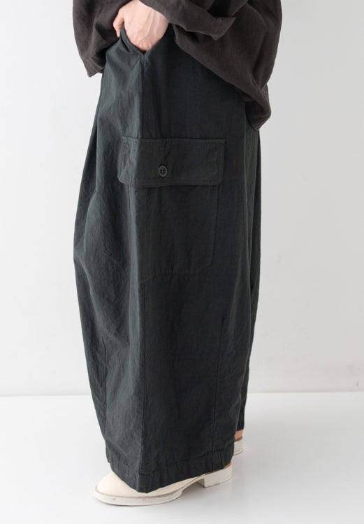 ボリュームたっぷりで風通し抜群。天然素材ならではの清涼感と軽さが