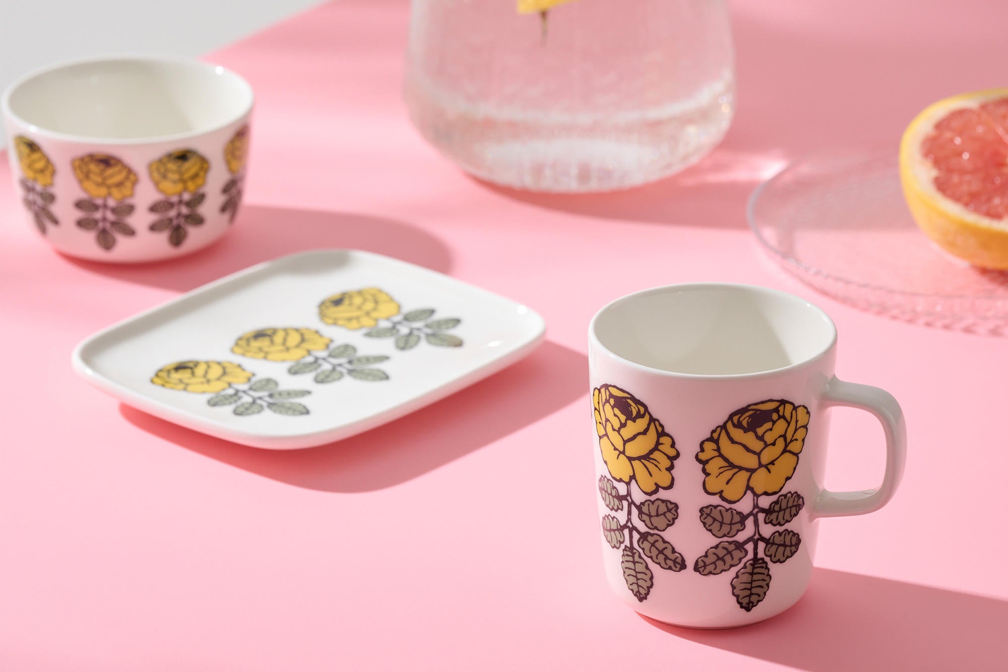 マリメッコ]サフランイエローで彩られたヴィヒキルースのホーム