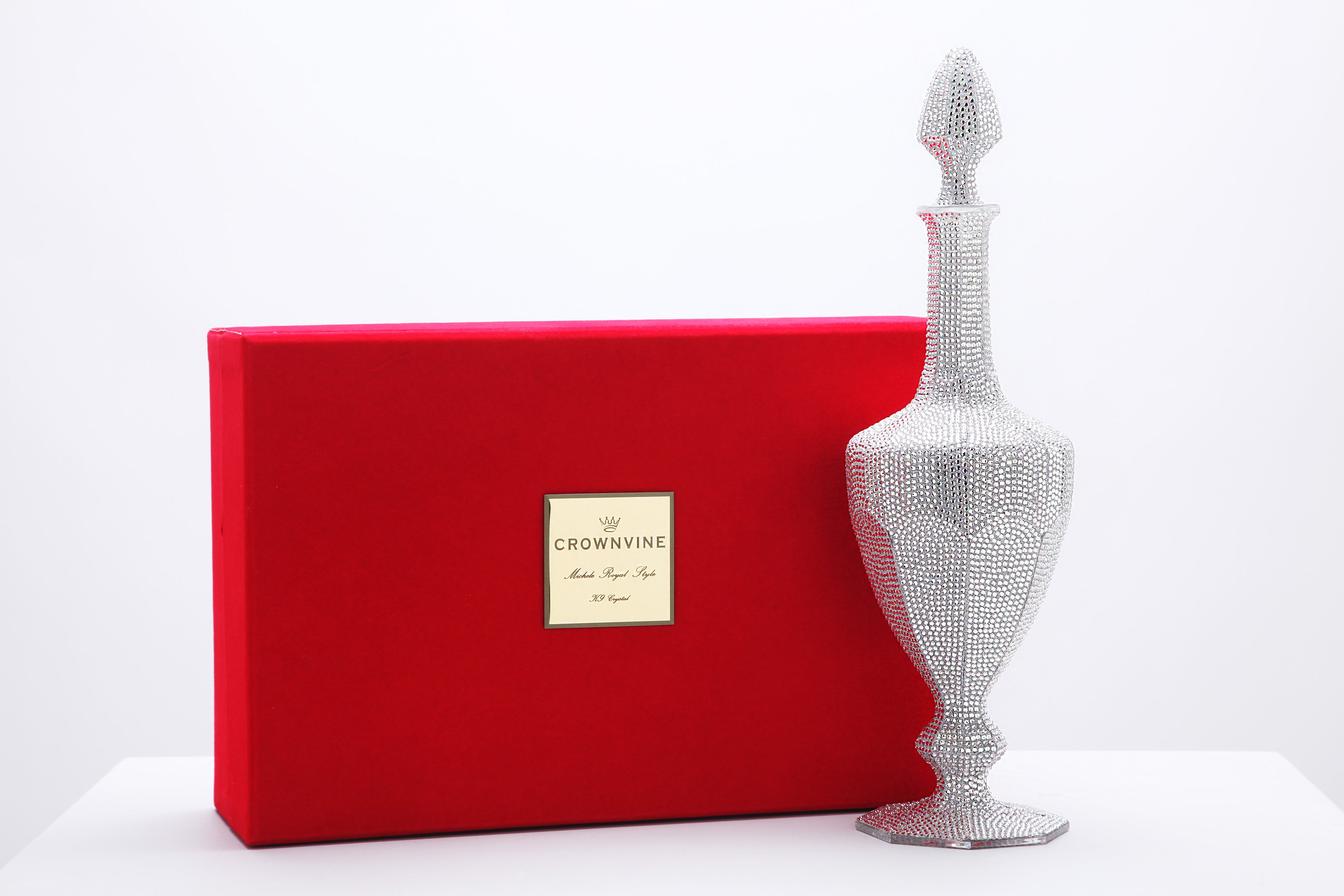 ミシェルロイヤル スタイル ブランデー と ISW クリスタルの贅沢な