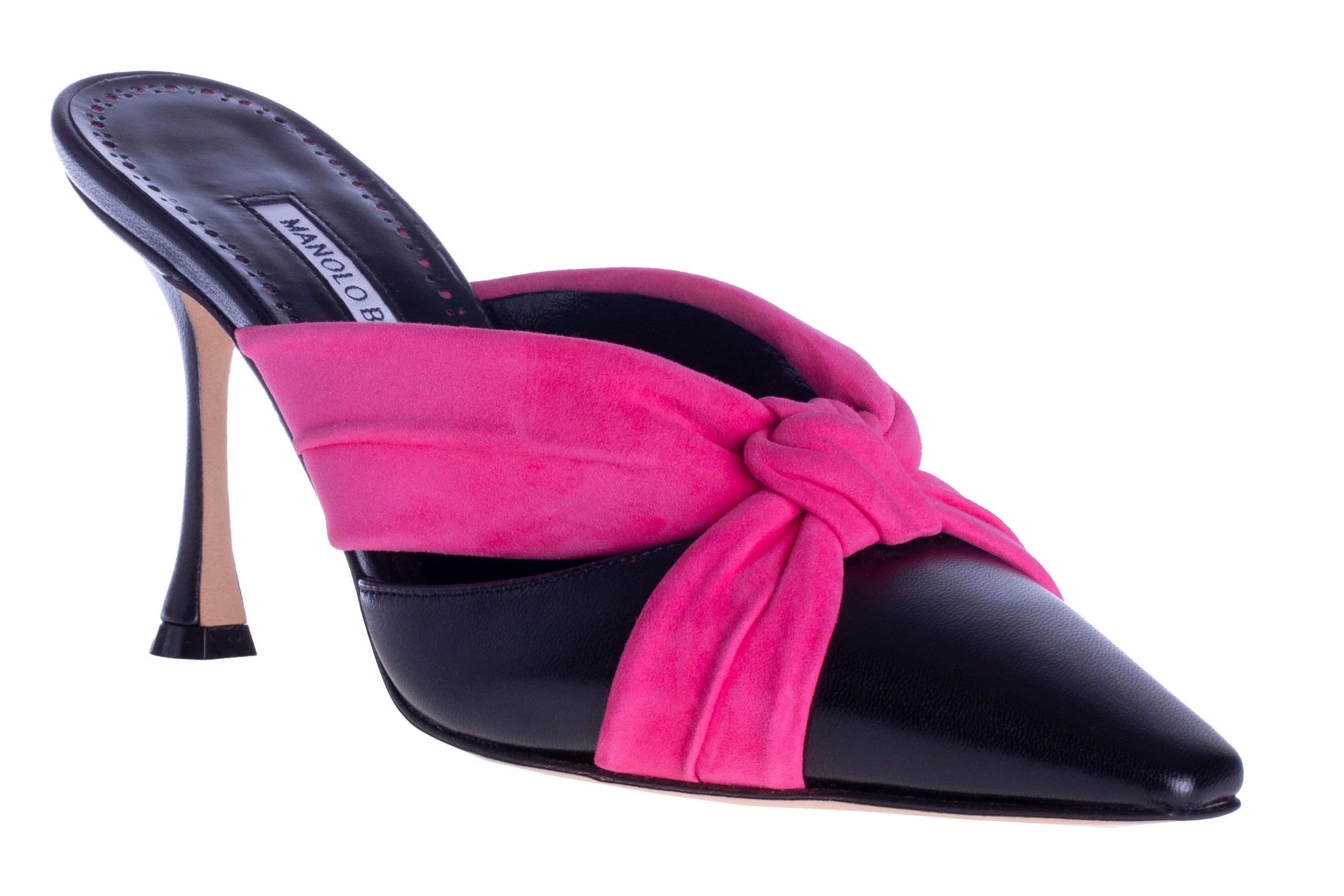 マノロ ブラニク＞ GINZA SIX店リニューアルオープン1周年を記念し