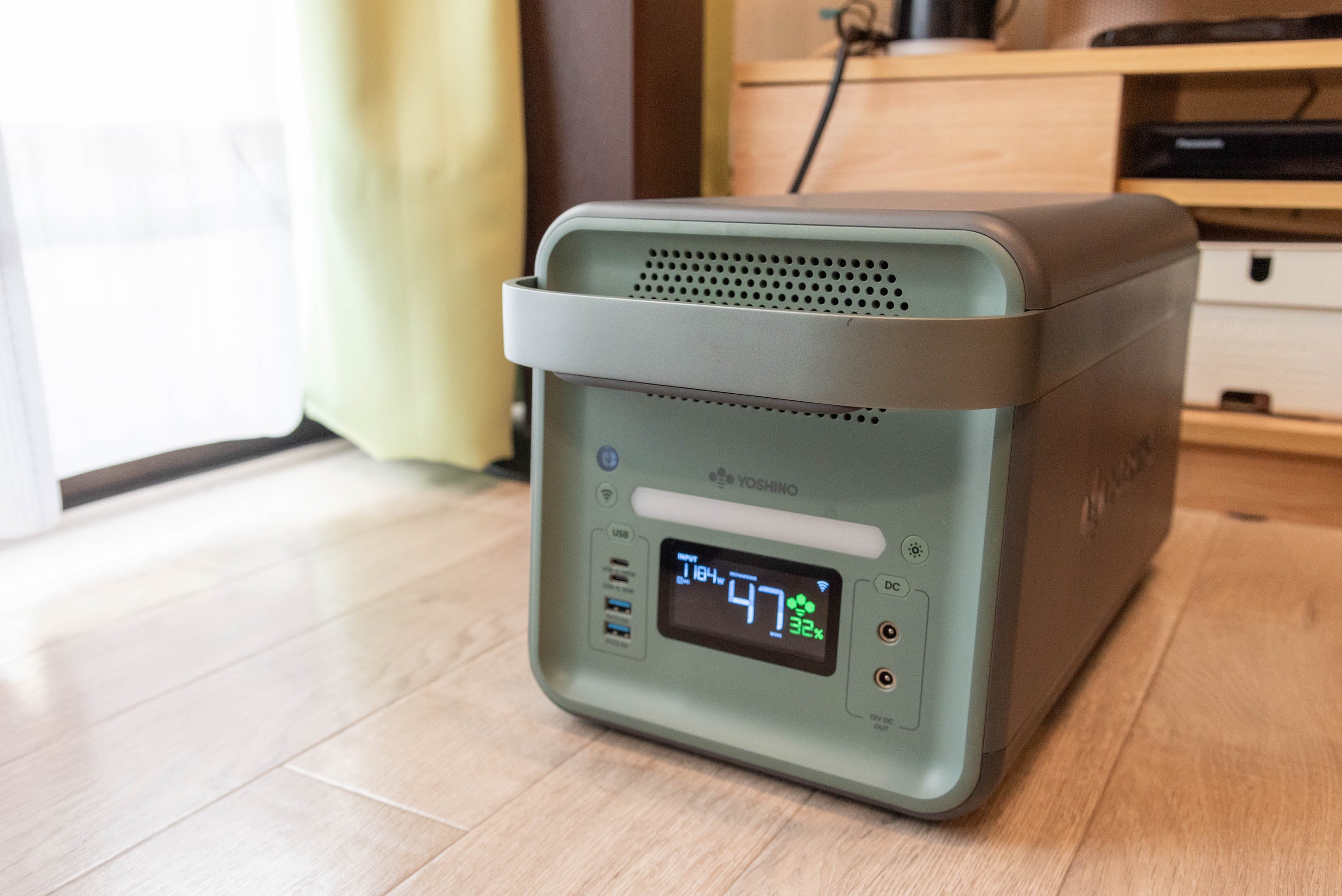 YOSHINO】固体電池のポータブル電源が15%オフ！YOSHINOのブラック