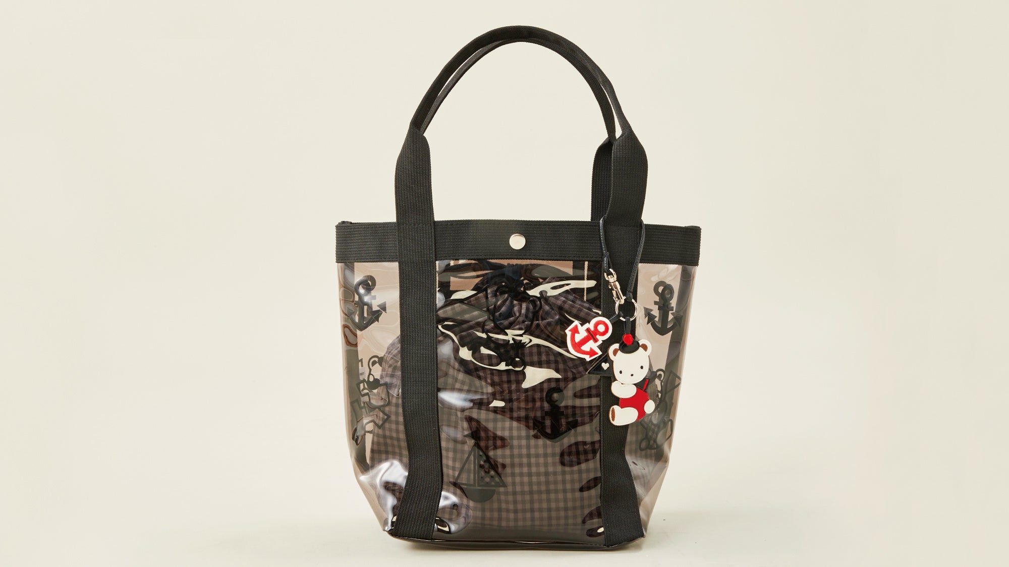 夏の新作コレクションや特別企画アイテムが登場する「夏のファミリア