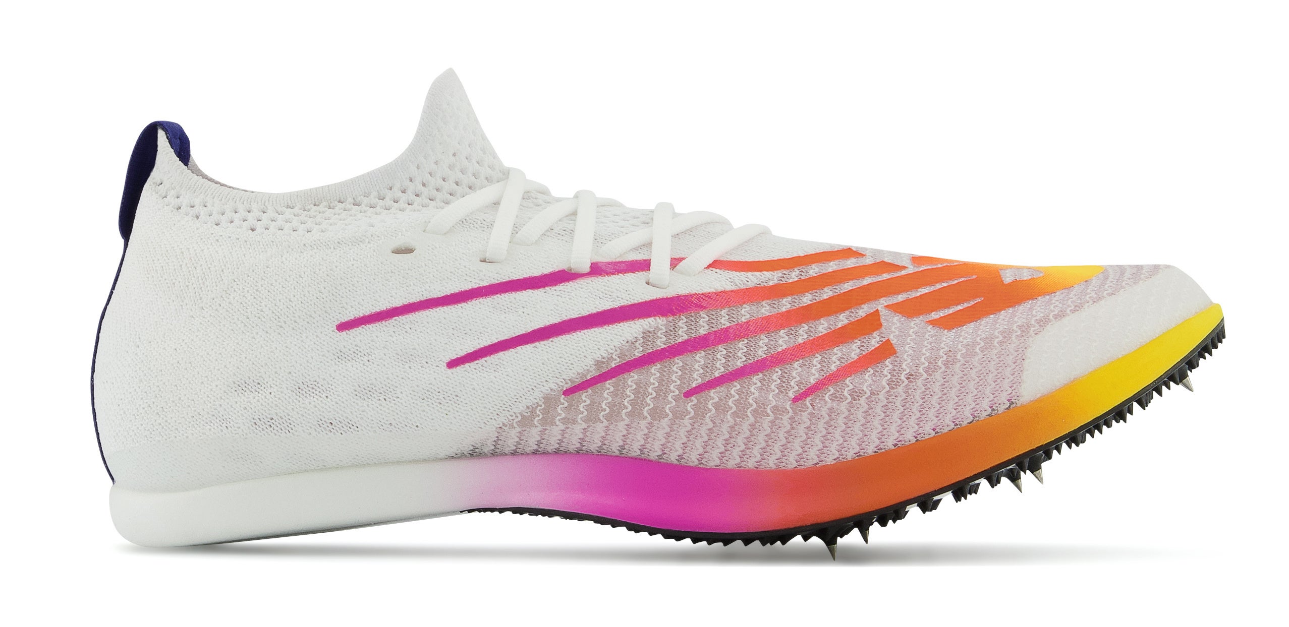 日本人最速記録更新、ニューバランス史上初のカーボンプレート搭載