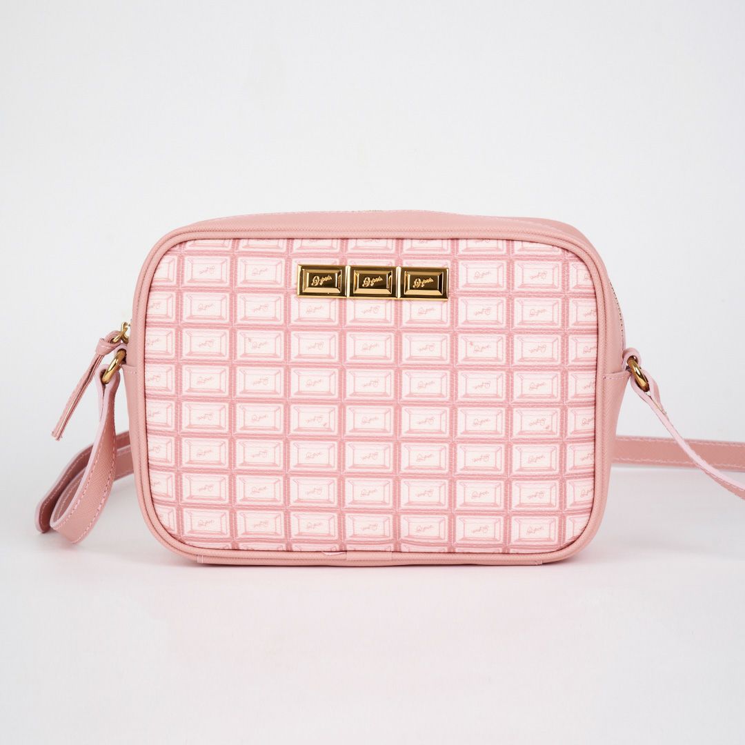 ストロベリーチョコレート ミニクロスボディーバッグ | Q-pot. ONLINE SHOP