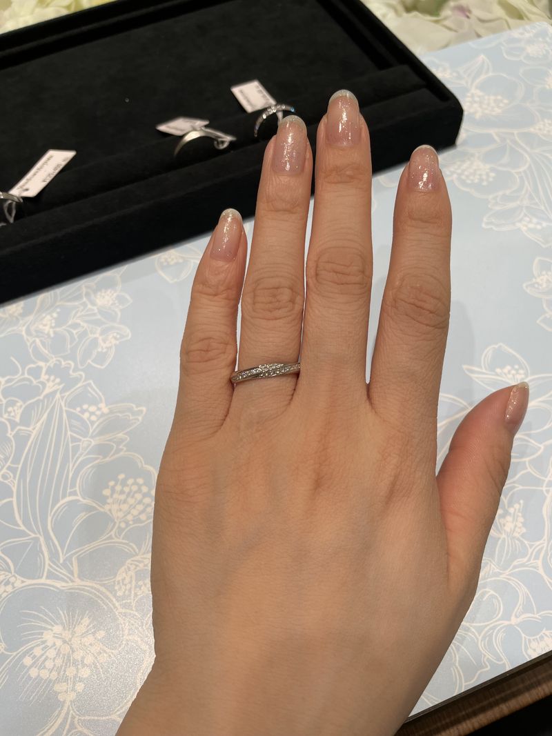 ハーフエタニティのリングを探しており、ヴァンドーム青山さんのサイト