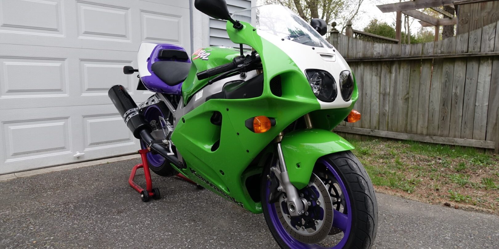 Featured Listing: 1997 Kawasaki ZX-7RR N2 - Rare SportBikesForSale