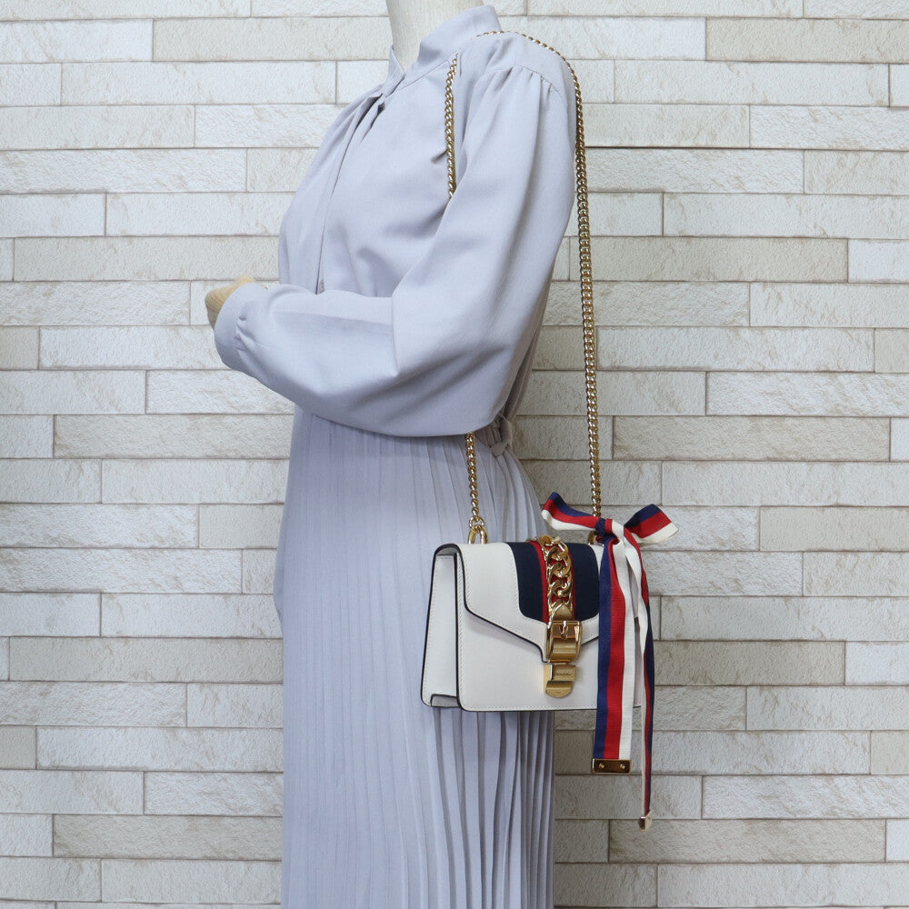 グッチ シルヴィ ショルダーバッグ グッチ レザー 431666 493075