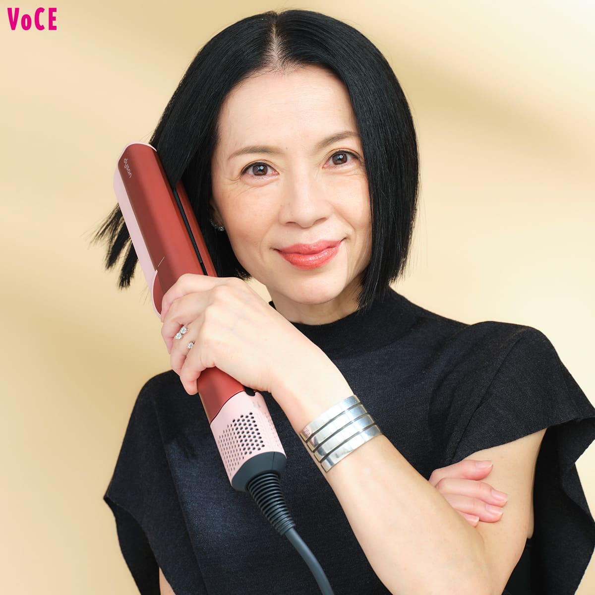 革新的技術に美賢者が太鼓判！Dyson Airstrait™ストレイトナー[PR