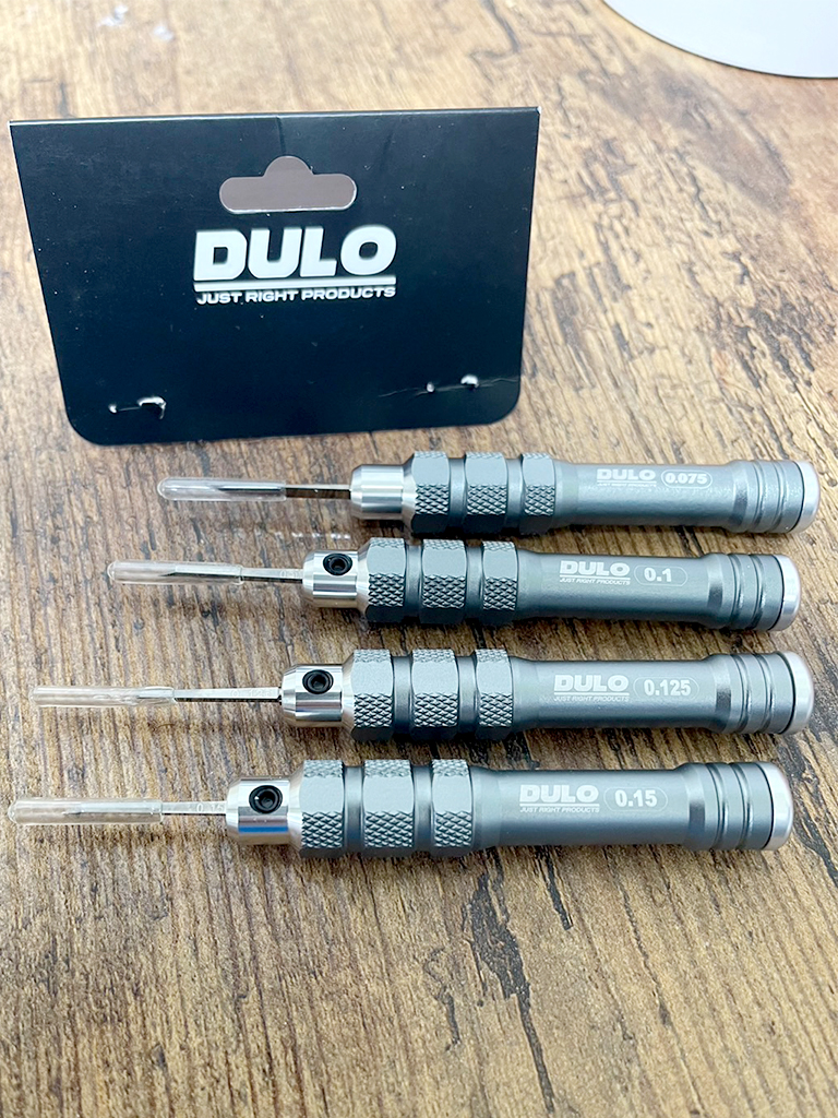 REVOLVER・HAJIME「RAYWOOD DULO グリップ付きタガネ タングステン