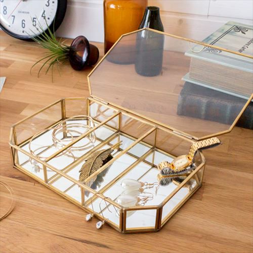 000000002596-01.jpg?size=l&w=