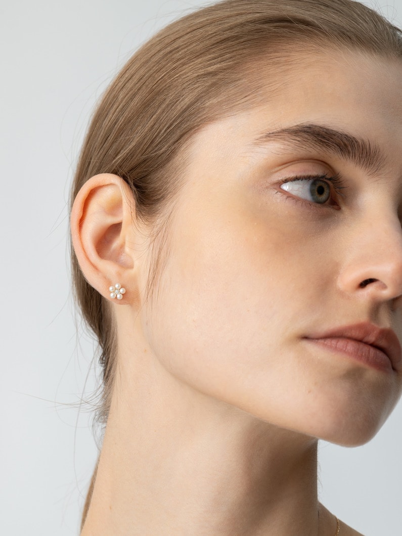 パールフラワー ダイヤモンド ピアス｜MIZUKI(ミズキ)｜Ron Herman