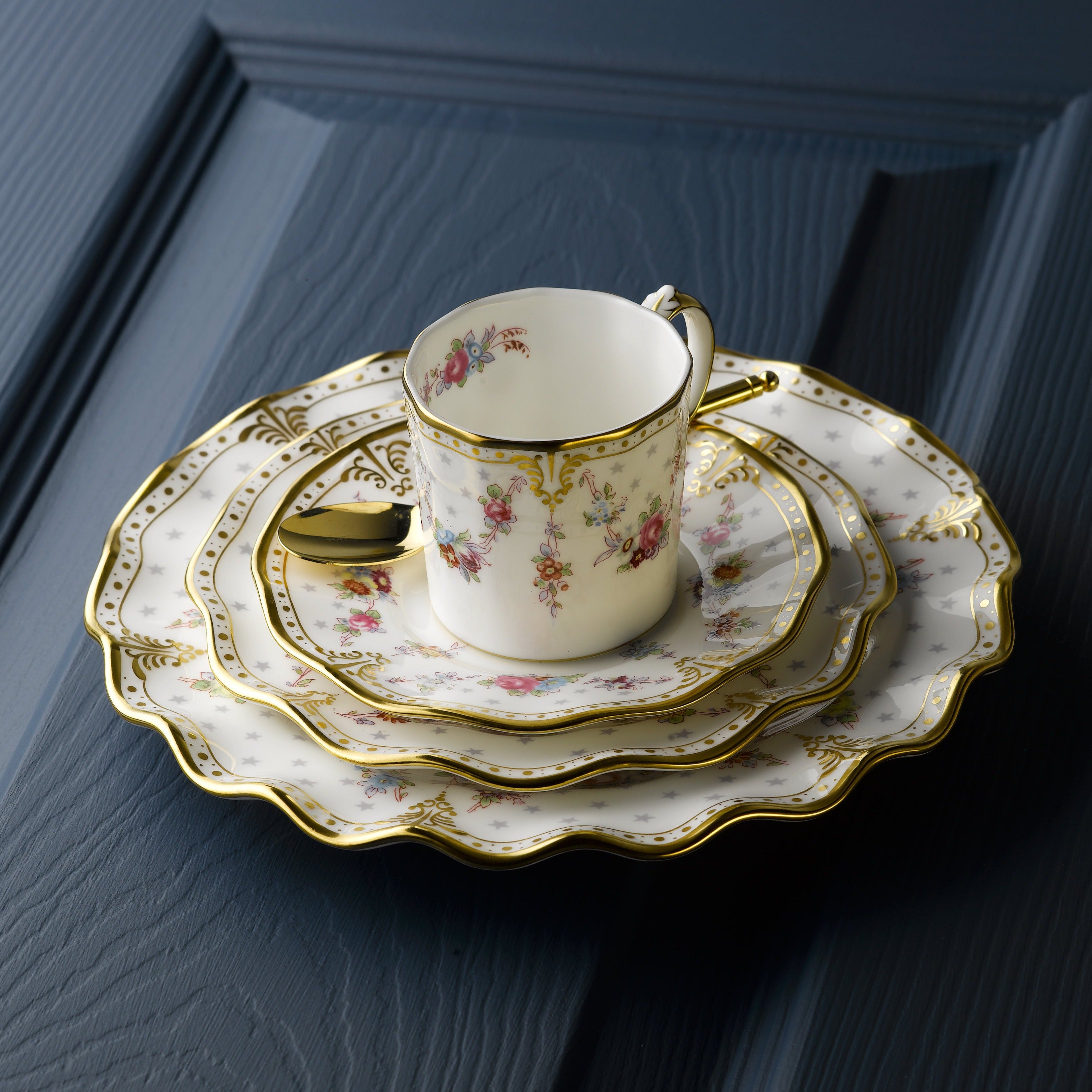 ロイヤルアントワネット コーヒーカップ＆ソーサー – ロイヤルクラウン