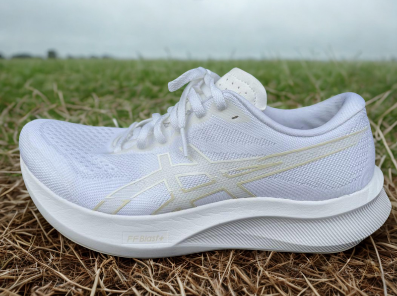 徹底レビュー】アシックス エボライドスピード3：速く、長く、快適に
