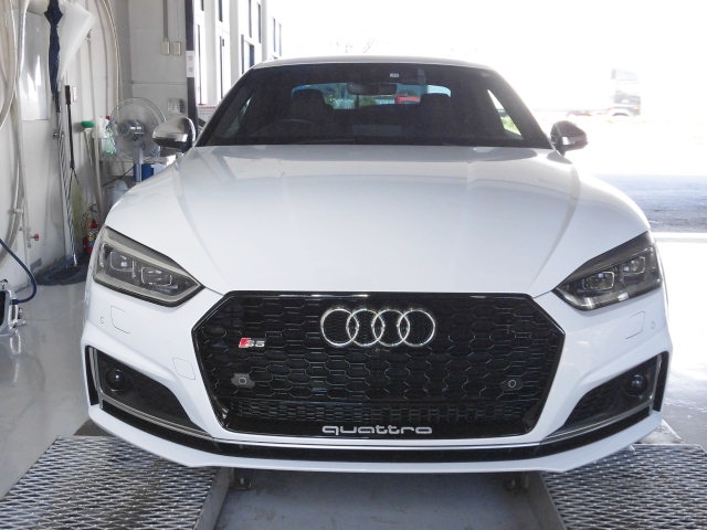AUDI アウディ S5 B9/F5 スポーツバック RSスタイルフロントグリル