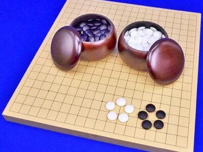 初心者におすすめの囲碁盤・碁石セット】まずはこのセットで囲碁を学