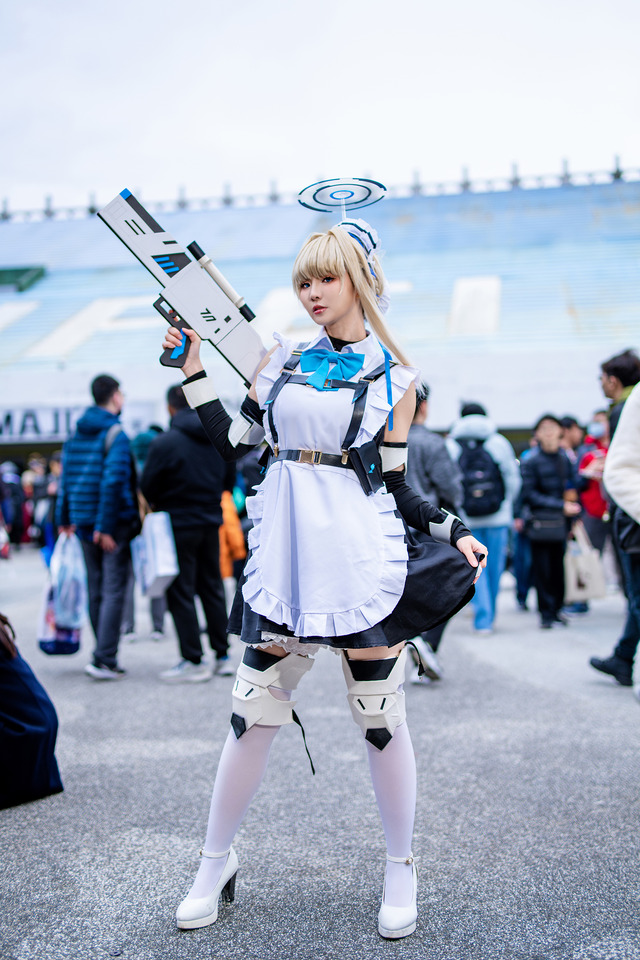 コスプレ】台湾美女の『ブルアカ』トキが、躍動感あふれるポージング