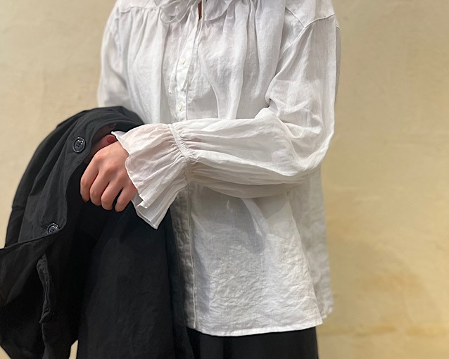 フリルのブラウス** | 岡山店 | nest Robe Shop Blog | nest Robe