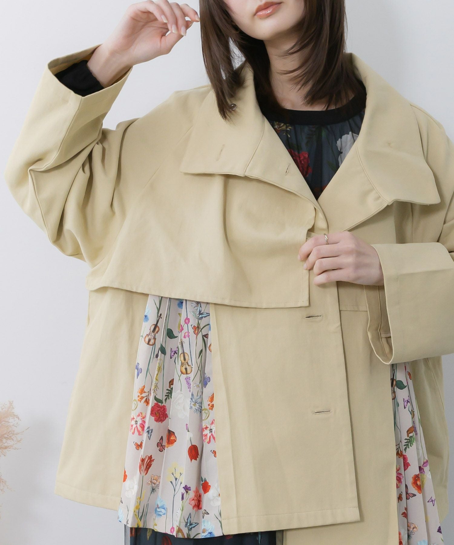 561214：クラシカル柄プリーツ×ツイルトレンチ風コートの通販-ScoLar